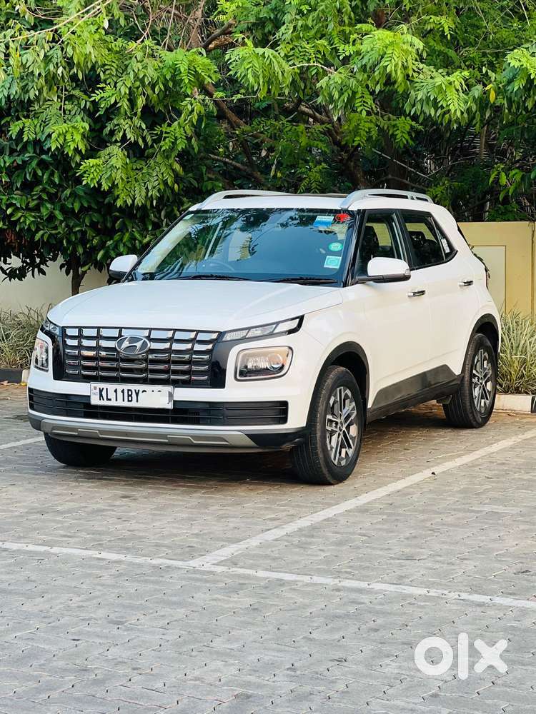 Hyundai Venue Sx Plus Turbo Dct, 2023, Petrol
