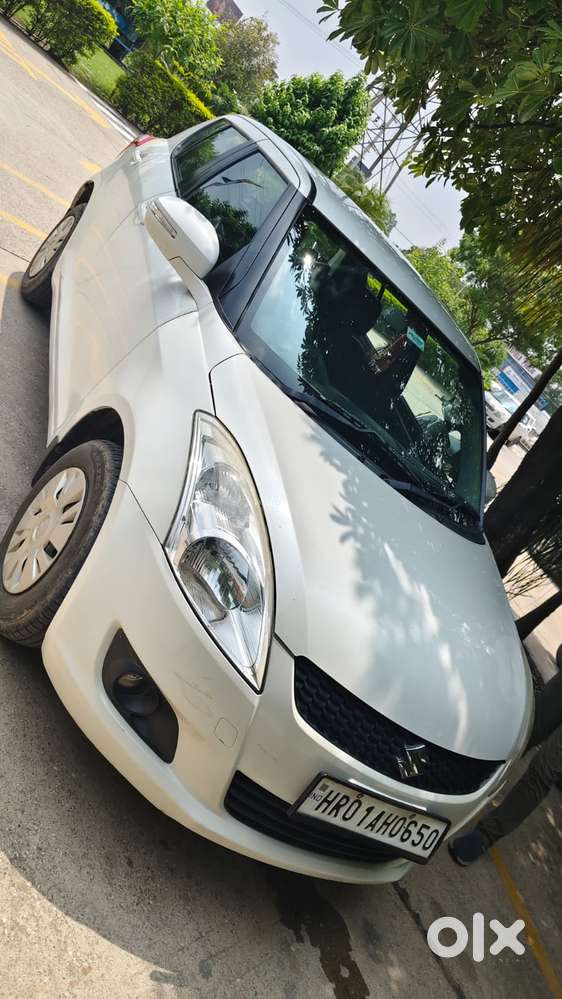Maruti Suzuki Swift Vxi Optional, 2013, Petrol