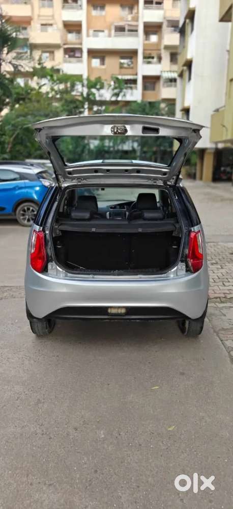 Tata Bolt Revotron Xt, 2015, Petrol