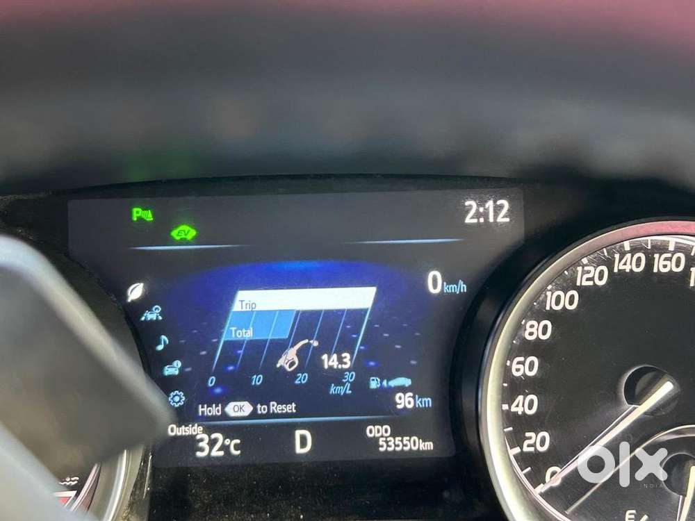 Toyota Camry 2020 Petrol Well Maintained