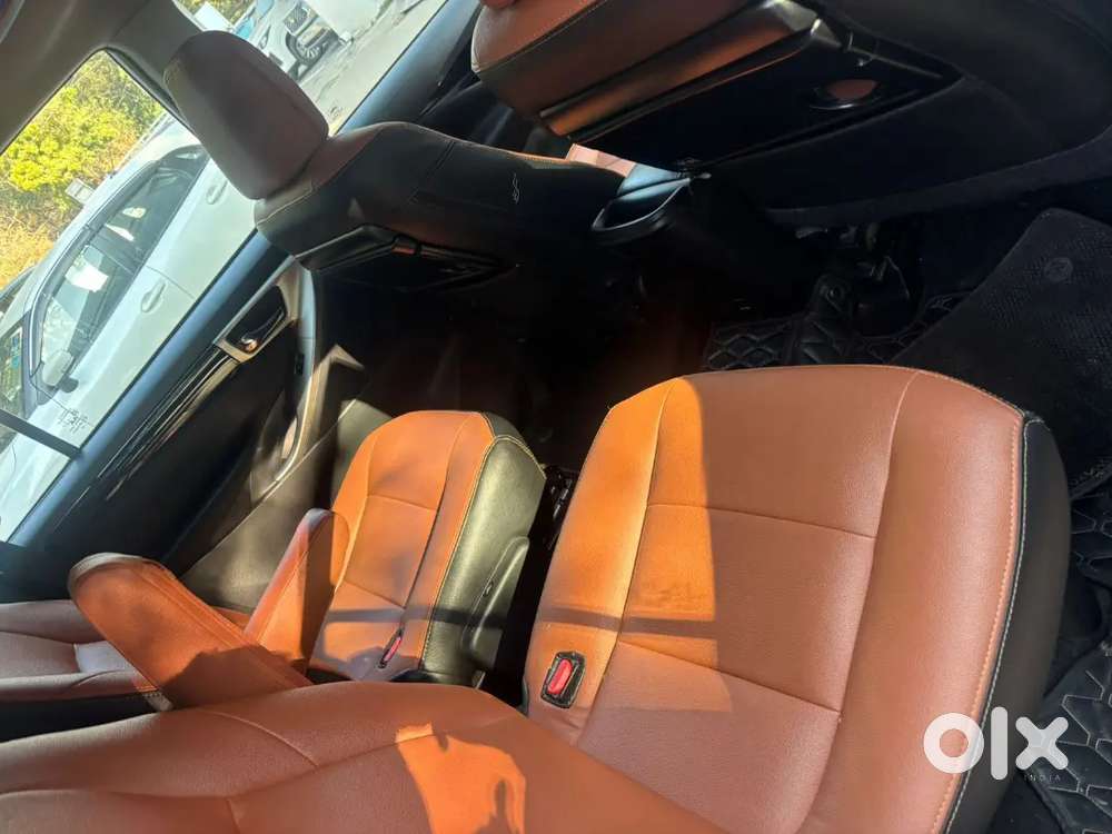 Toyota Innova Crysta