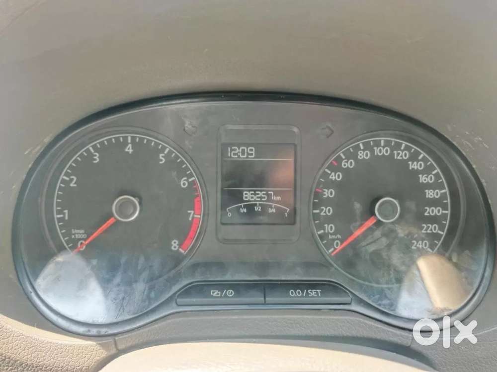 Volkswagen Vento 1.2 Tsi Highline At, 2016, Petrol