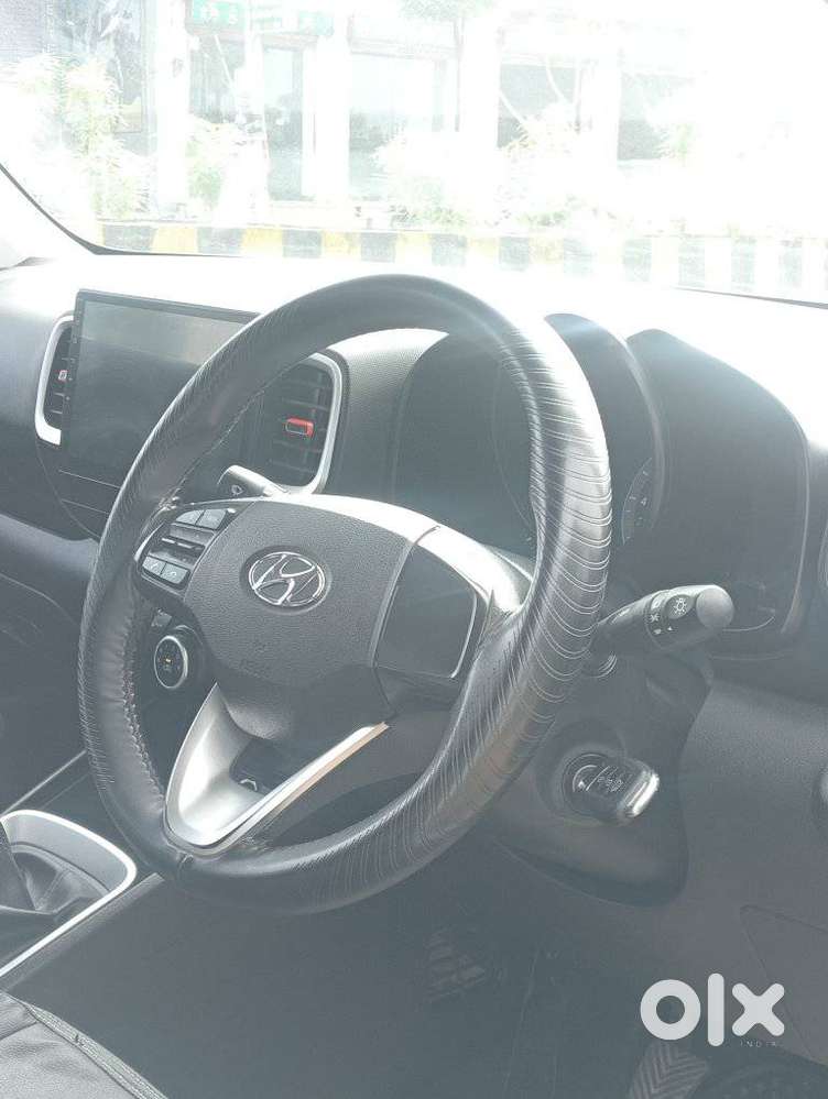 Hyundai Venue S 1.2 Petrol, 2022