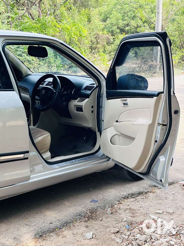 Maruti Suzuki Swift Dzire, 2012, Petrol