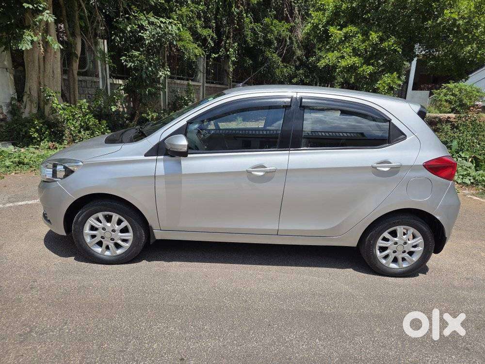 Tata Tiago Xz, 2016, Petrol