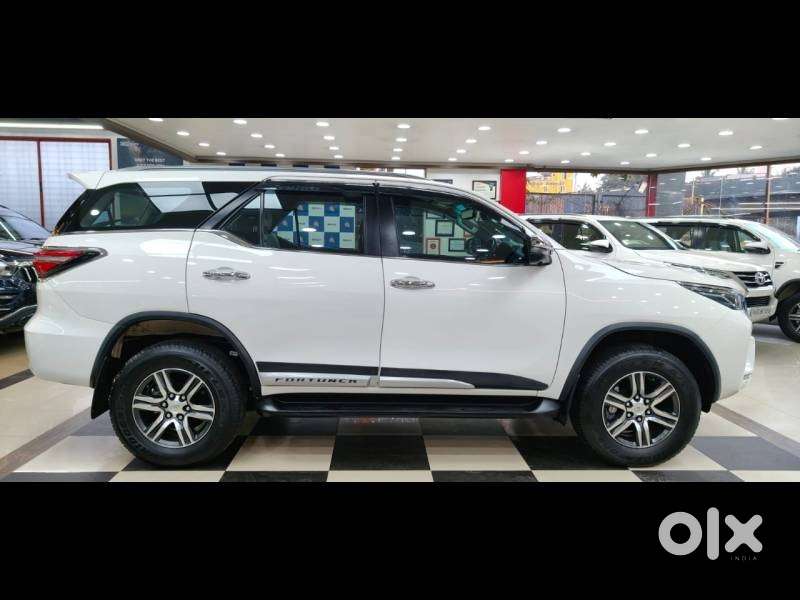 Toyota Fortuner [2021-ongoing] 2.7 2wd Petrol At, 2022, Petrol