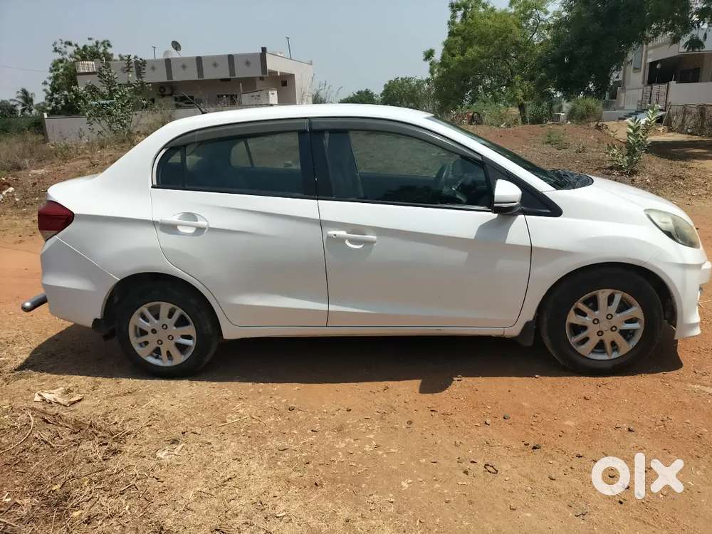 Honda Amaze Top End Model 2016