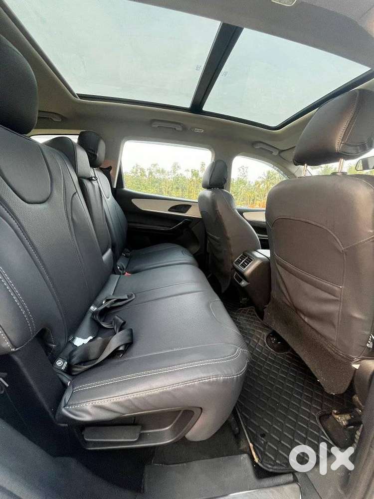 Mahindra Xuv700 2.2 Ax 5 Diesel Mt 7 Str, 2023, Diesel