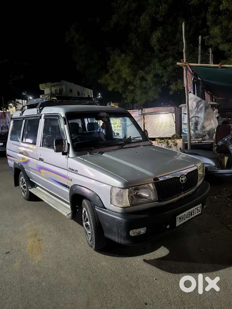 Toyota Qualis 2004 Diesel Well Maintained