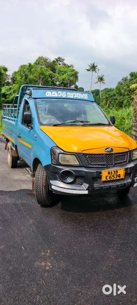 Mahindra Genio Diesel 2011