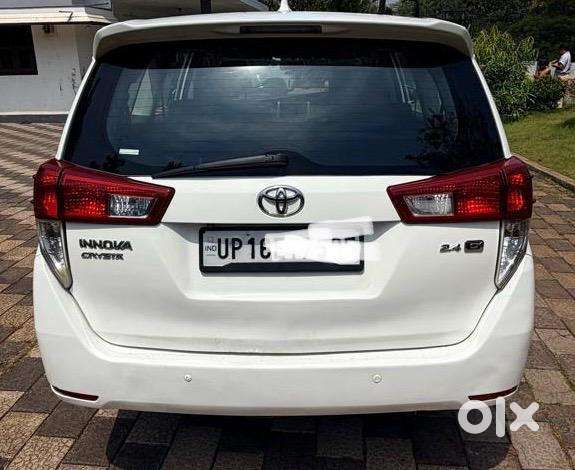 Toyota Innova Crysta 2018 Diesel Well Maintained
