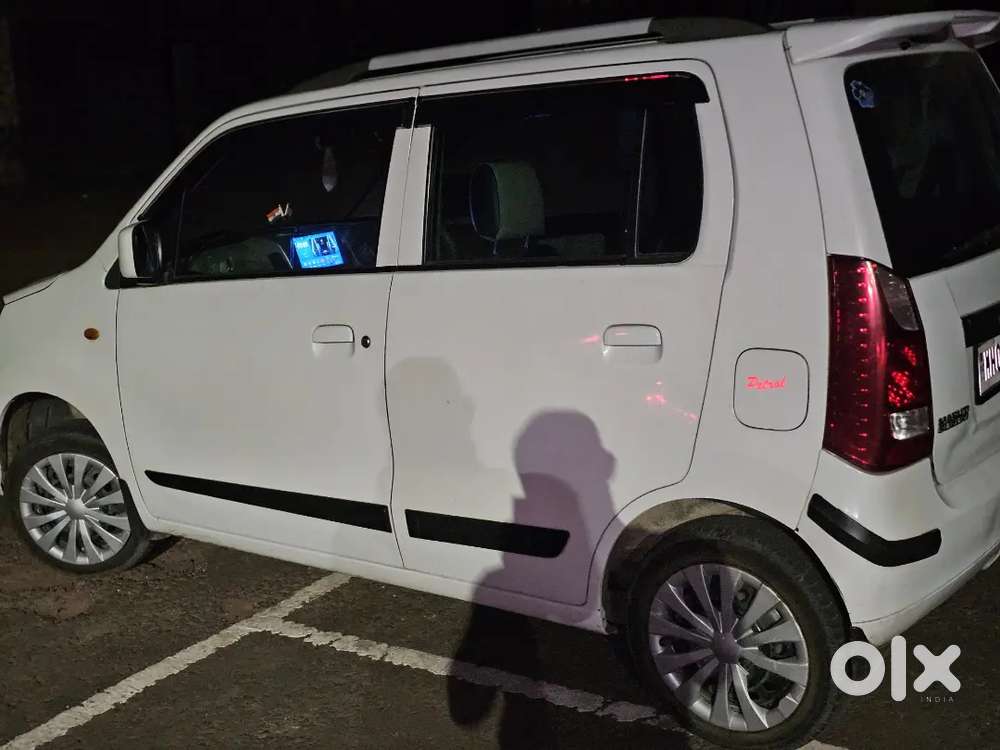 Maruti Suzuki Wagon R 2015 Petrol Well Maintained
