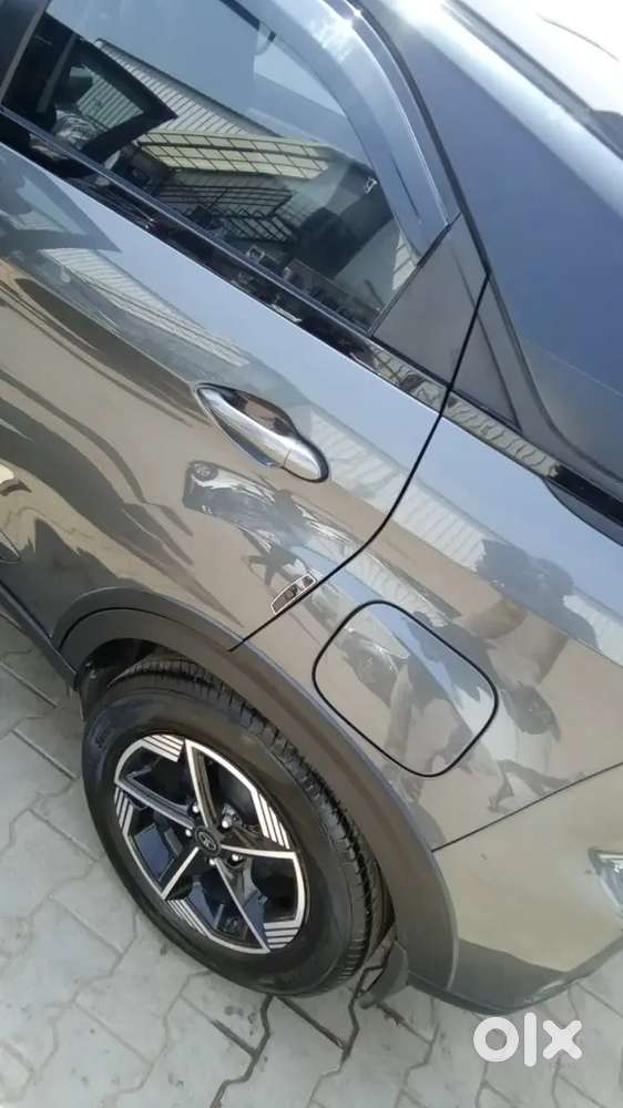 Tata Nexon 2025 Cng & Petrol 16800 Km Driven