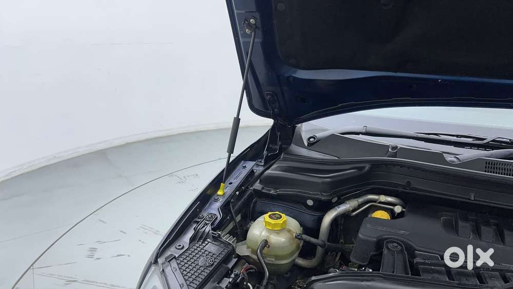 Mahindra Xuv 3xo Ax5 Ds Mt, 2024, Diesel