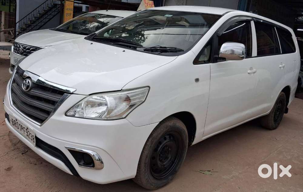 Toyota Innova 2.5 G (diesel) 8 Seater, 2016, Diesel