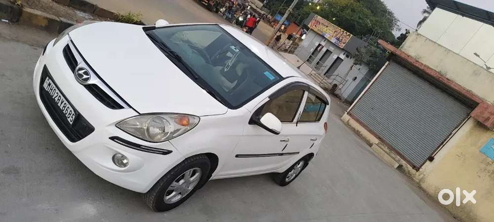 Hyundai I20 Asta Top Model 
2010 Passing Done Till 2030
3rd Owner