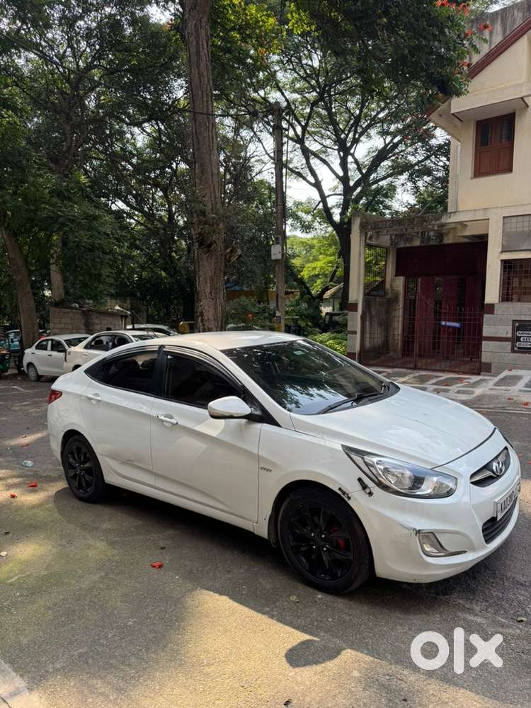Hyundai Verna 2011 Petrol