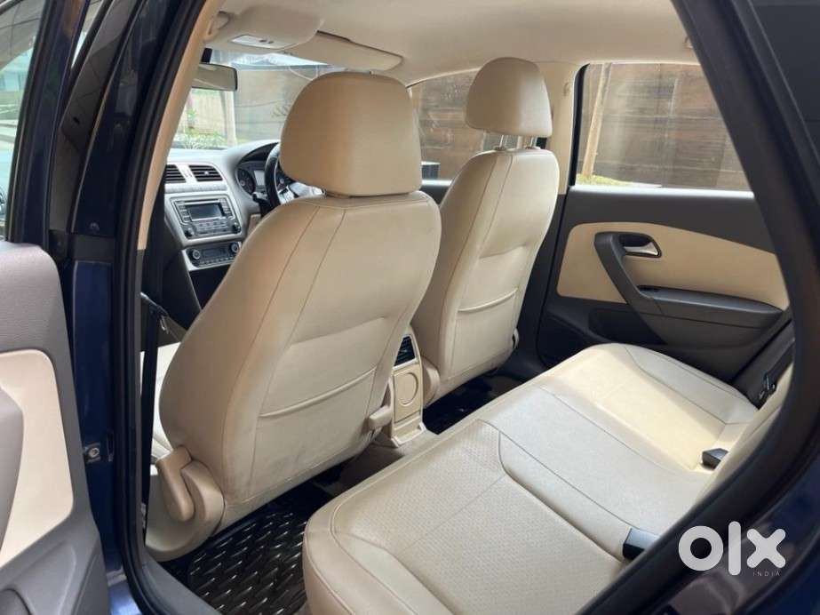 Volkswagen Vento 1.2 Tsi Highline At, 2015, Petrol