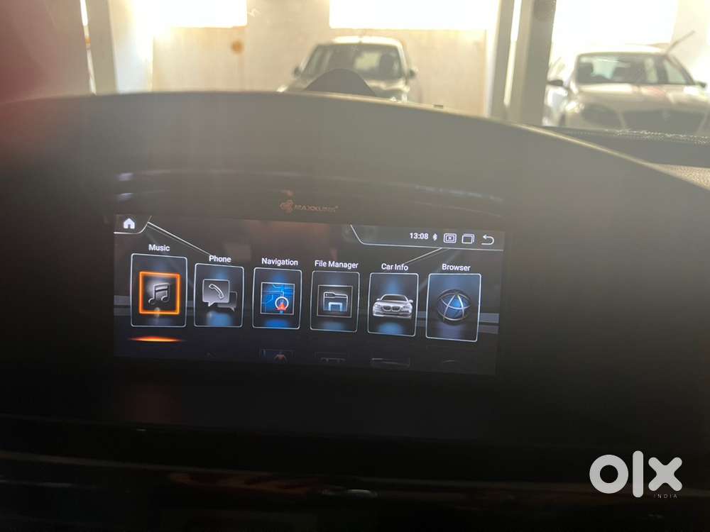 Beautiful Bmw 325i 6cylinder Petrol Automatic