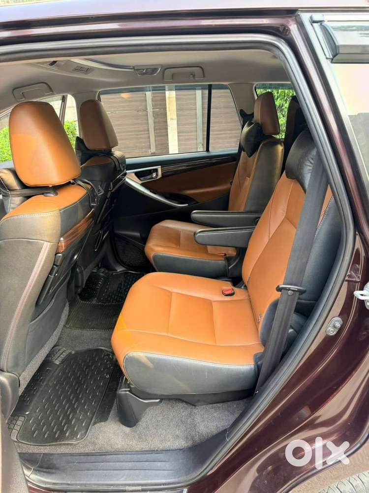 Toyota Innova Crysta 2017 Petrol 115000 Km Driven