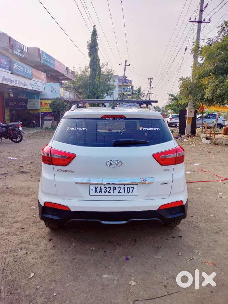 Hyundai Creta 1.6 Sx Plus. Diesel Showroom Maintenance..