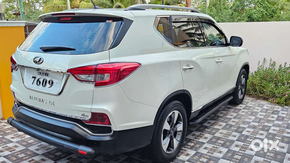Mahindra Alturas G4 4x4 At, 2020, Diesel
