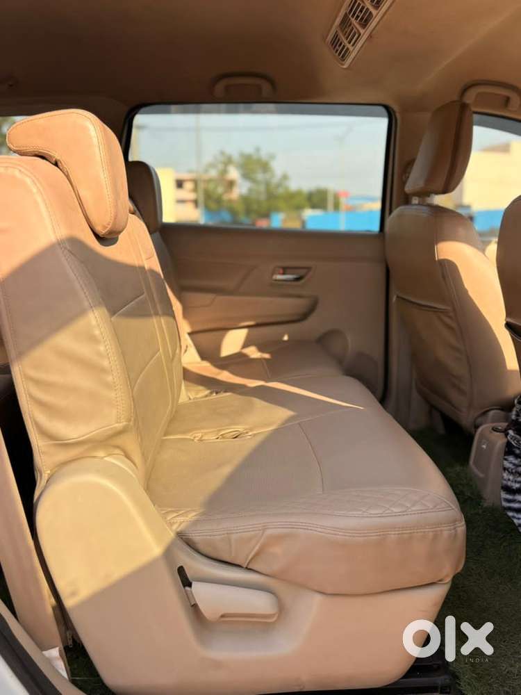 Maruti Suzuki Ertiga 1.5 Vxi, 2025, Petrol