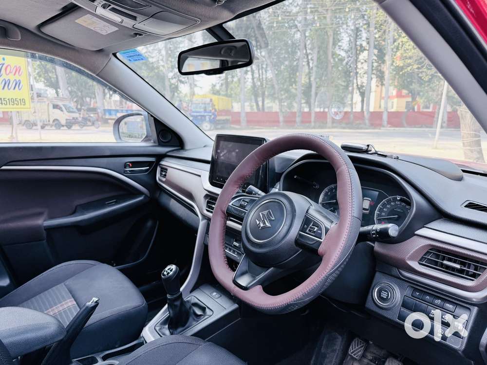 Maruti Suzuki Brezza 1.5 Zxi Plus Smart Hybrid Dual Tone, 2022, Petr..