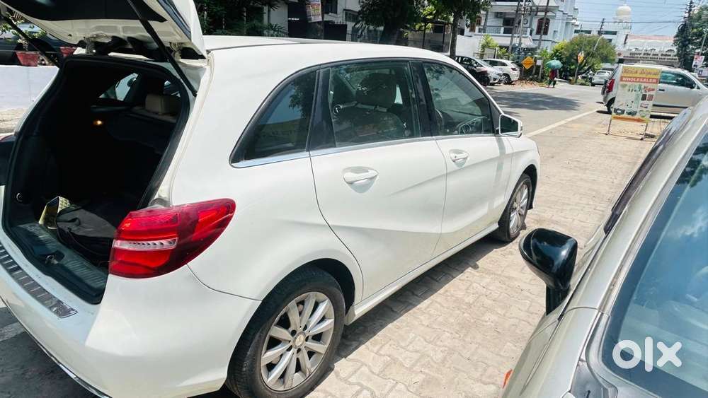 Mercedes-benz B Class 1.6 180 Style Petrol, 2017, Petrol