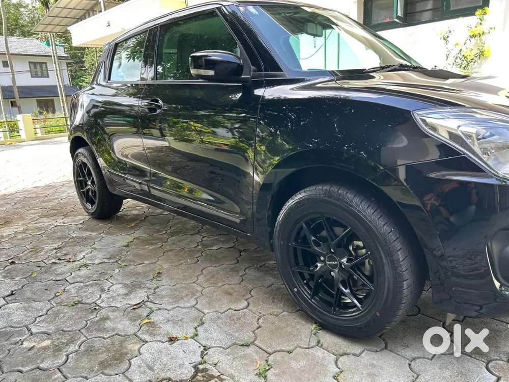 Swift. Black. Automatic. Only 25k Kms. Single Owner.