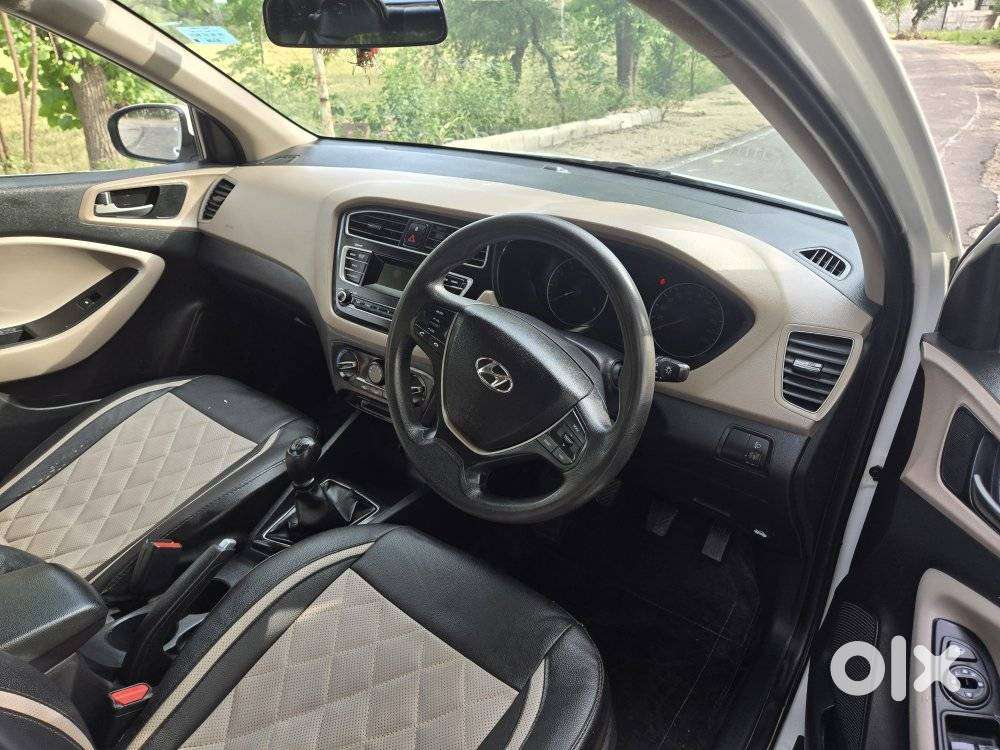 Hyundai Elite I20 Sportz (o) 1.2, 2018, Petrol