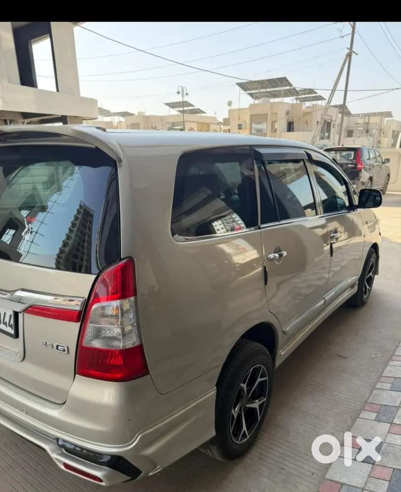 Toyota Innova 2016