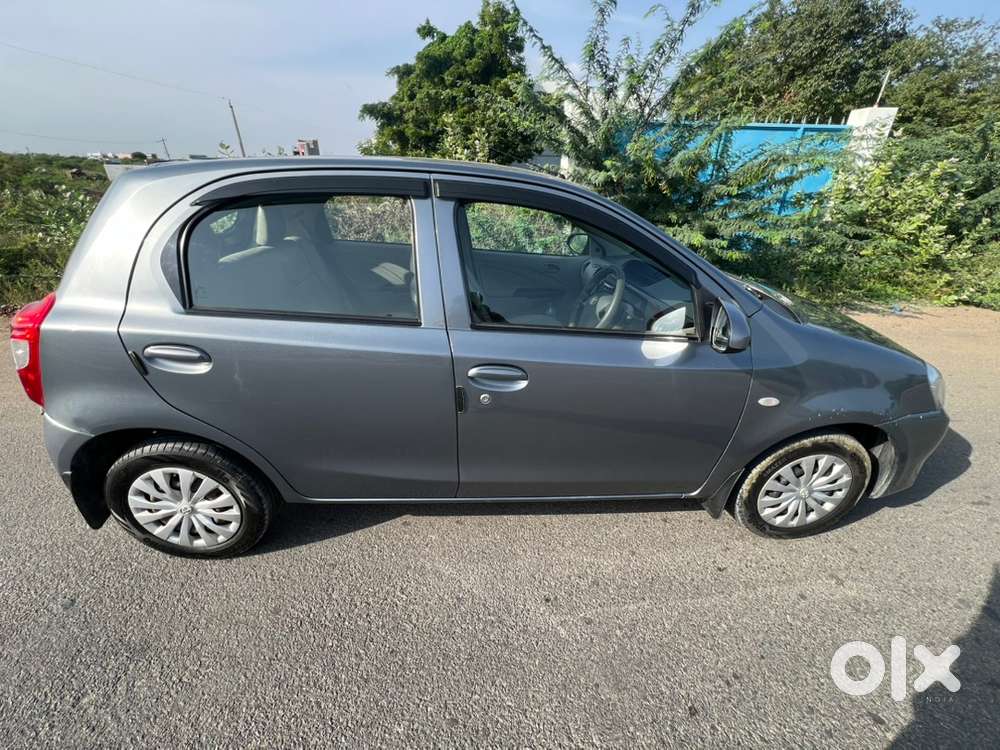 Toyota Etios Liva 2016