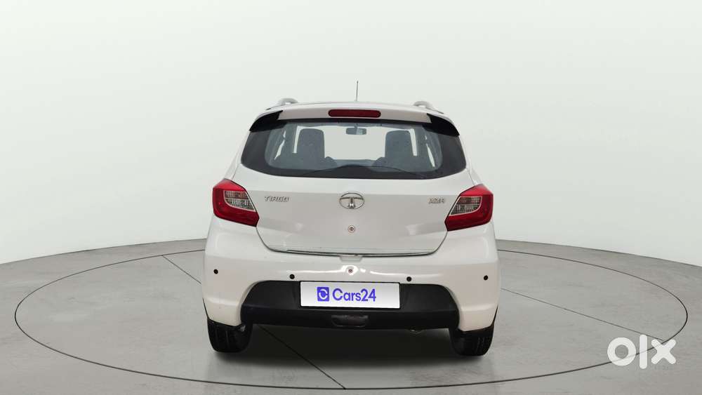 Tata Tiago 1.2 Revotron Xza, 2019, Petrol