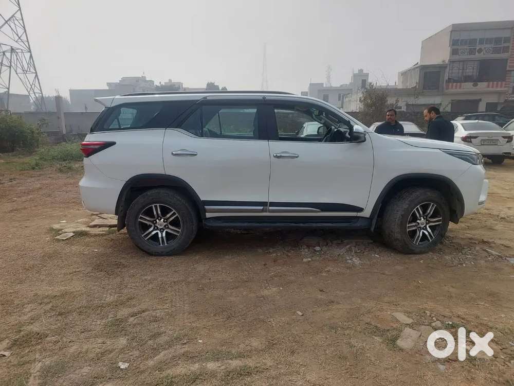 Toyota Fortuner 2021 Diesel Well Maintained