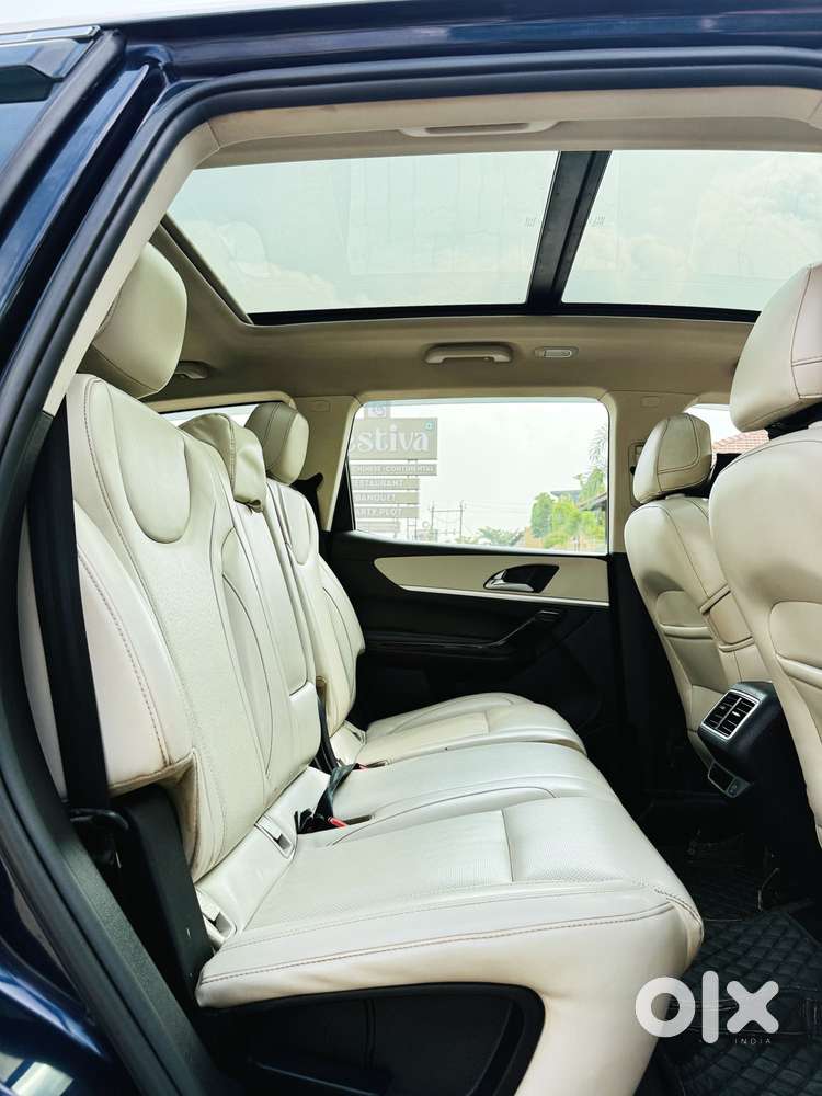 Mahindra Xuv700 2.2 Ax 7 Diesel At Luxury Pack Str, 2023, Diesel