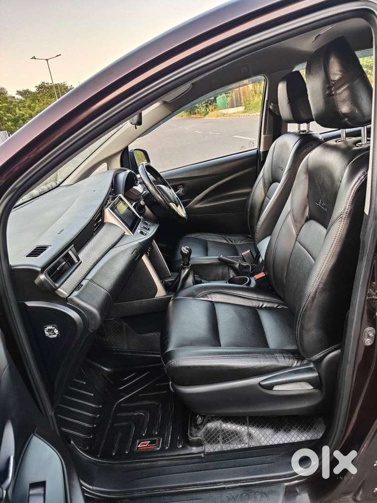 Toyota Innova Crysta 2.4 G Mt 7 Str, 2019, Diesel