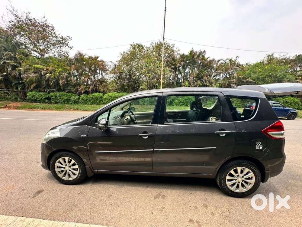 Maruti Suzuki Ertiga Shvs Vdi, 2014, Petrol