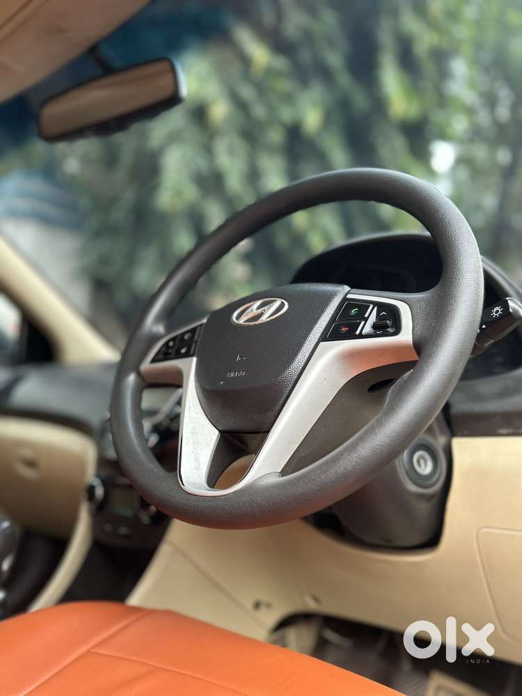 Hyundai Verna 1.6 Ex Vtvt, 2013, Petrol