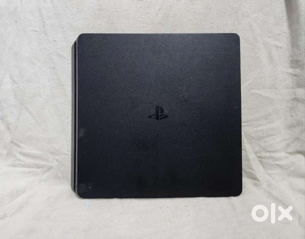 PS4 Slim 1TB Including Games