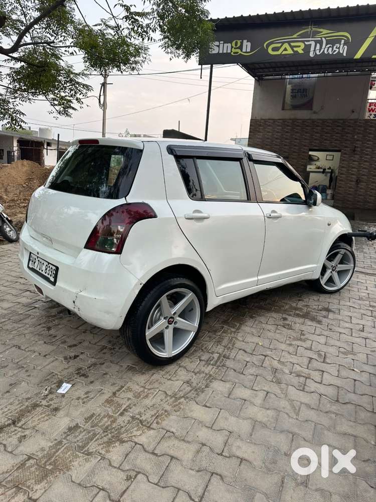 Maruti Suzuki Swift 2011