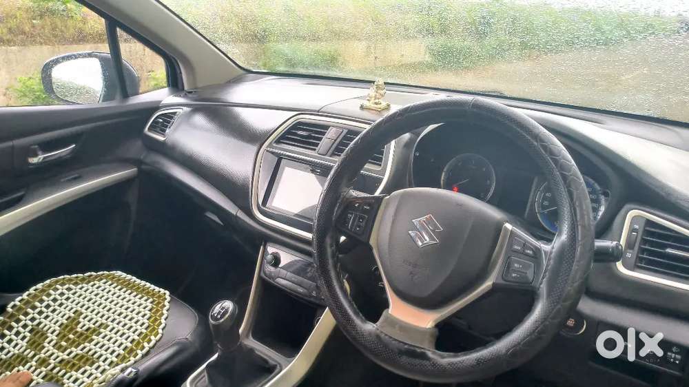 Maruti Suzuki S-cross 1.3 Alpha Topend Model