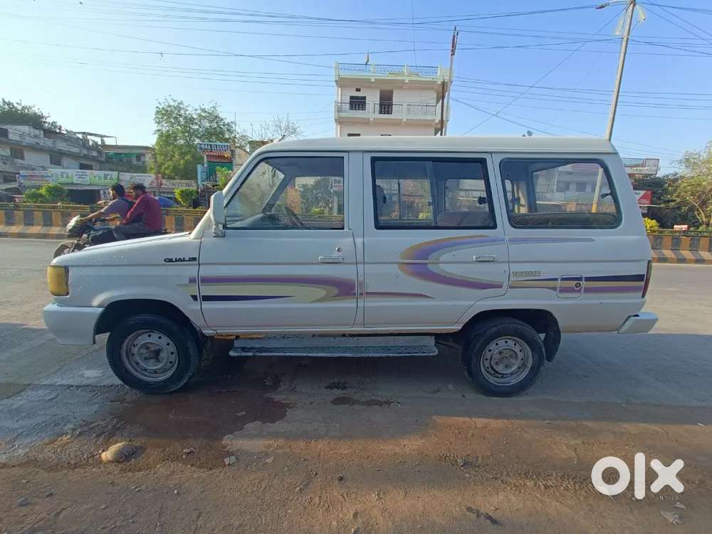 Toyota Qualis 2001 Diesel Well Maintained