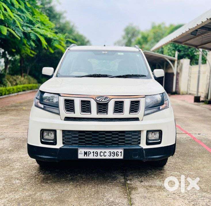 Mahindra Tuv 300 T10 Dual Tone, 2020, Diesel