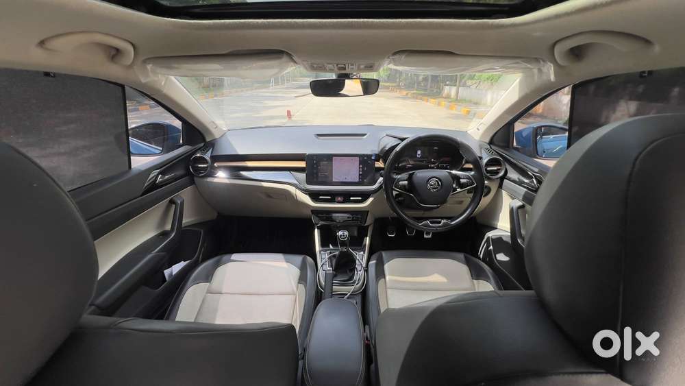 Skoda Slavia 1.0 Tsi Style, 2022, Petrol