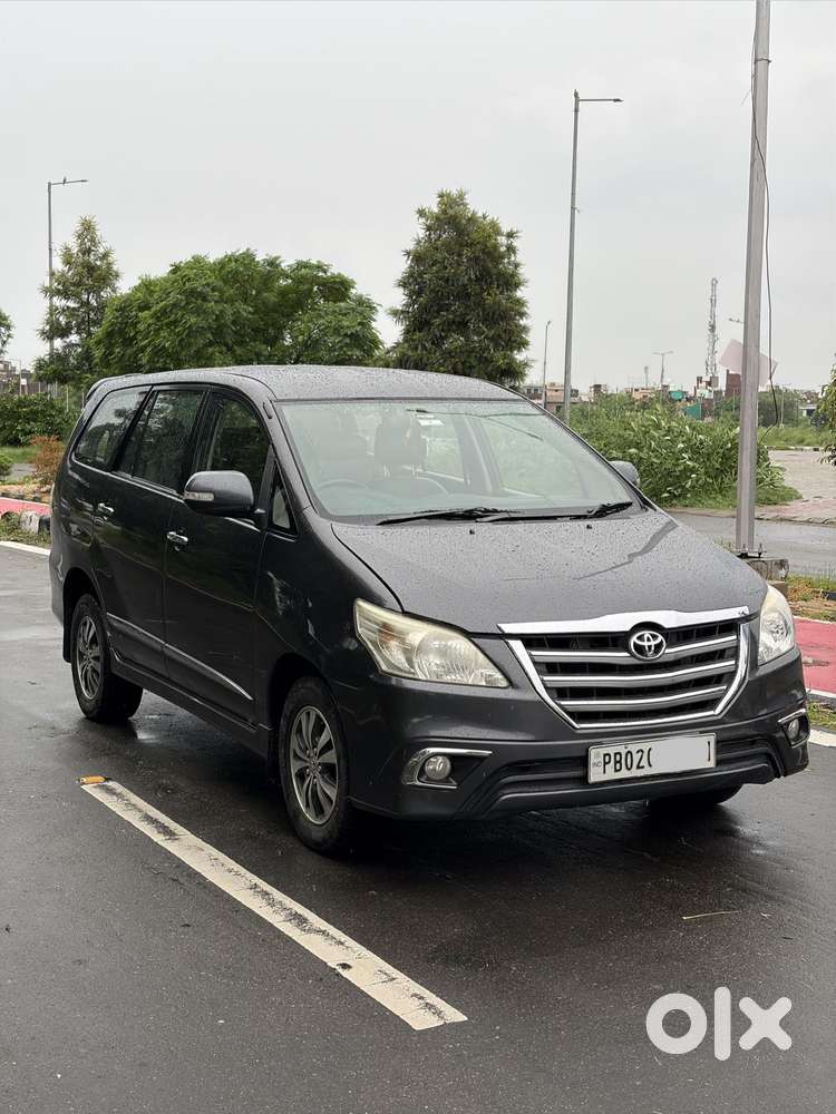 Toyota Innova 2.5 Vx 8 Str, 2015, Diesel