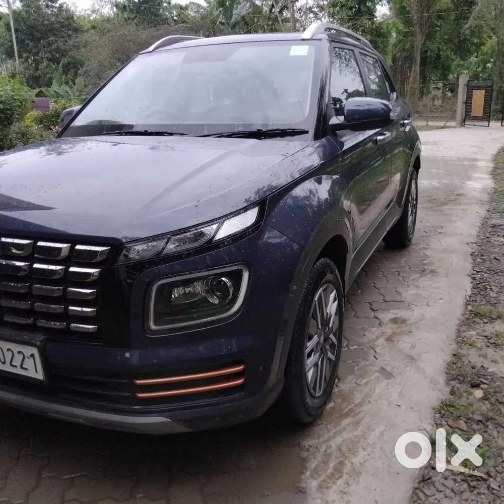 Hyundai Venue 2023 Diesel Well Maintained