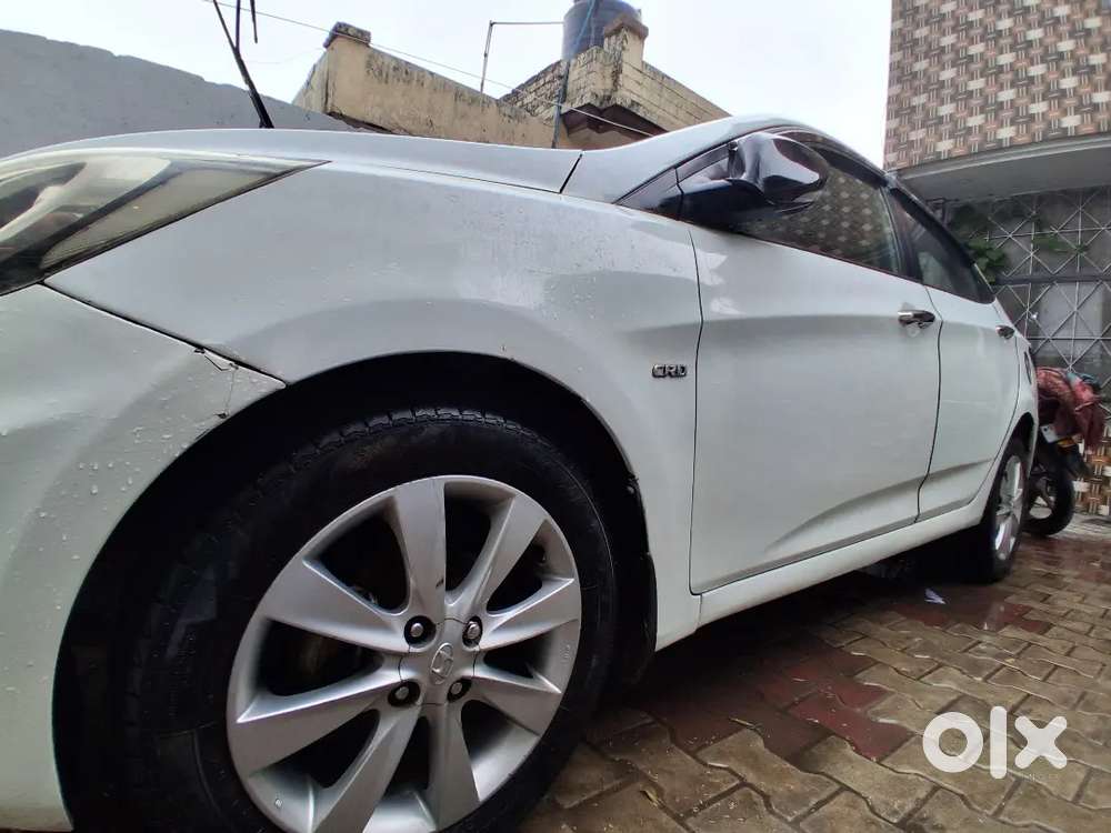 Hyundai Verna Fluidic 2015