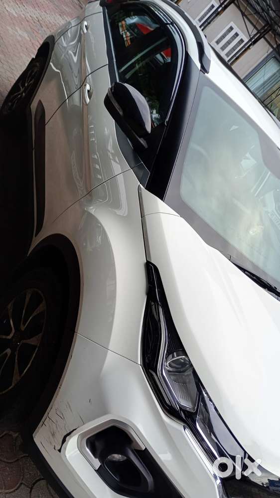 Tata Nexon 1.2 Revotron Xza Plus, 2020, Petrol