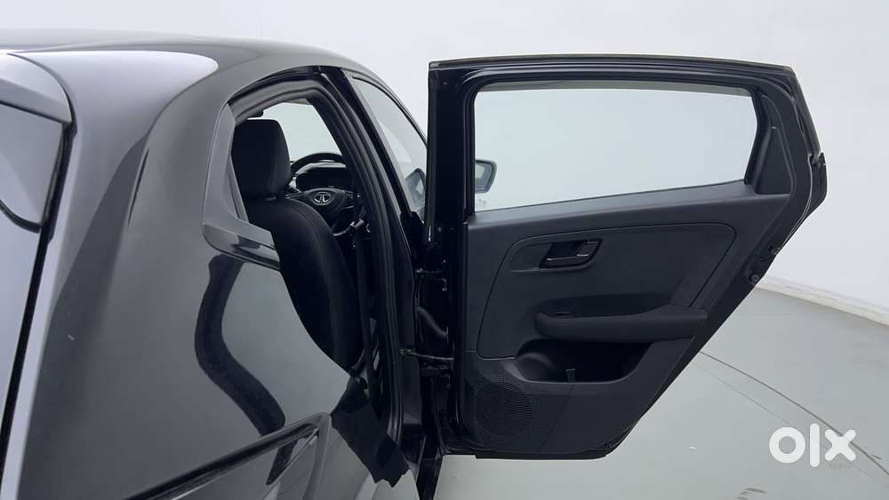 Tata Altroz Xz Plus (s) Dark Edition, 2023, Petrol